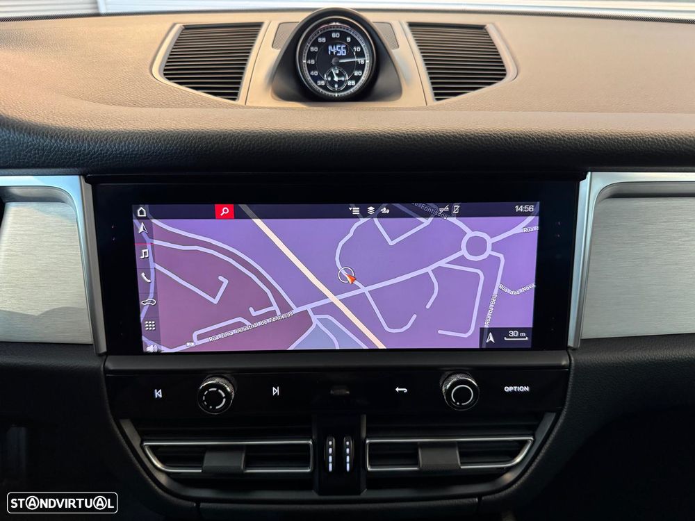 Porsche Macan S - 29