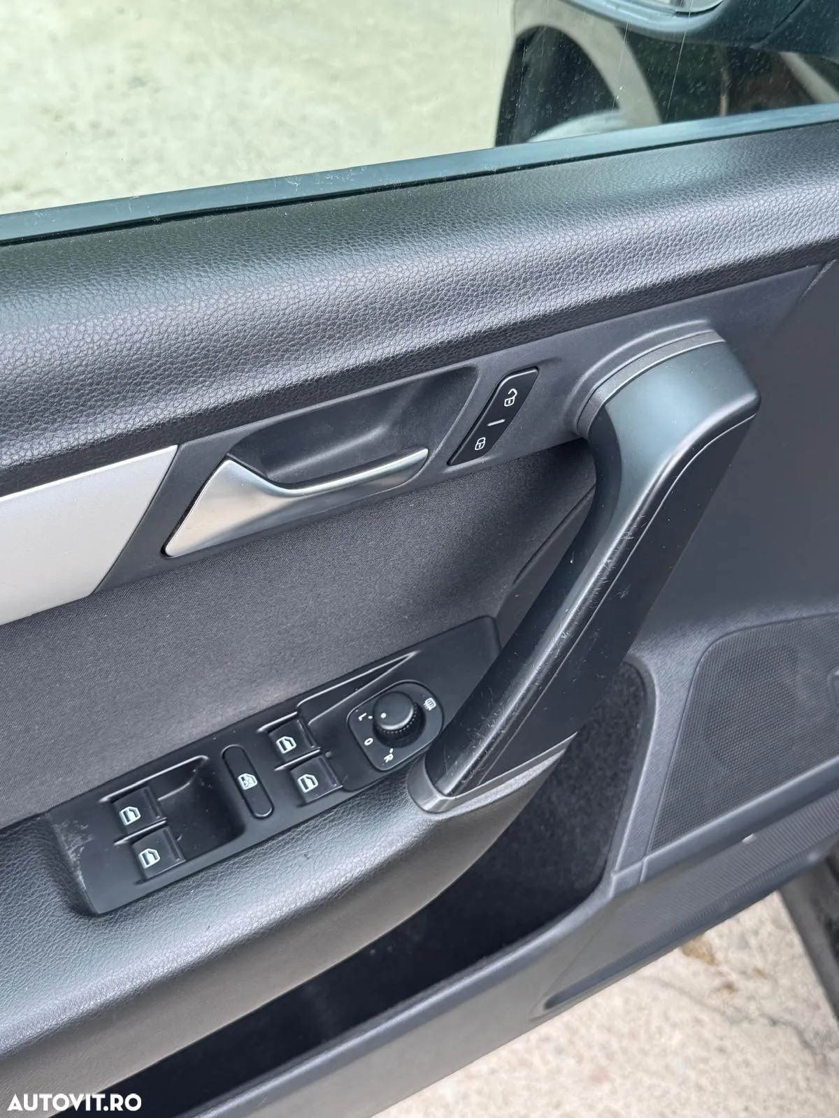 Volkswagen Passat Variant 1.6 TDI BlueMotion - 8