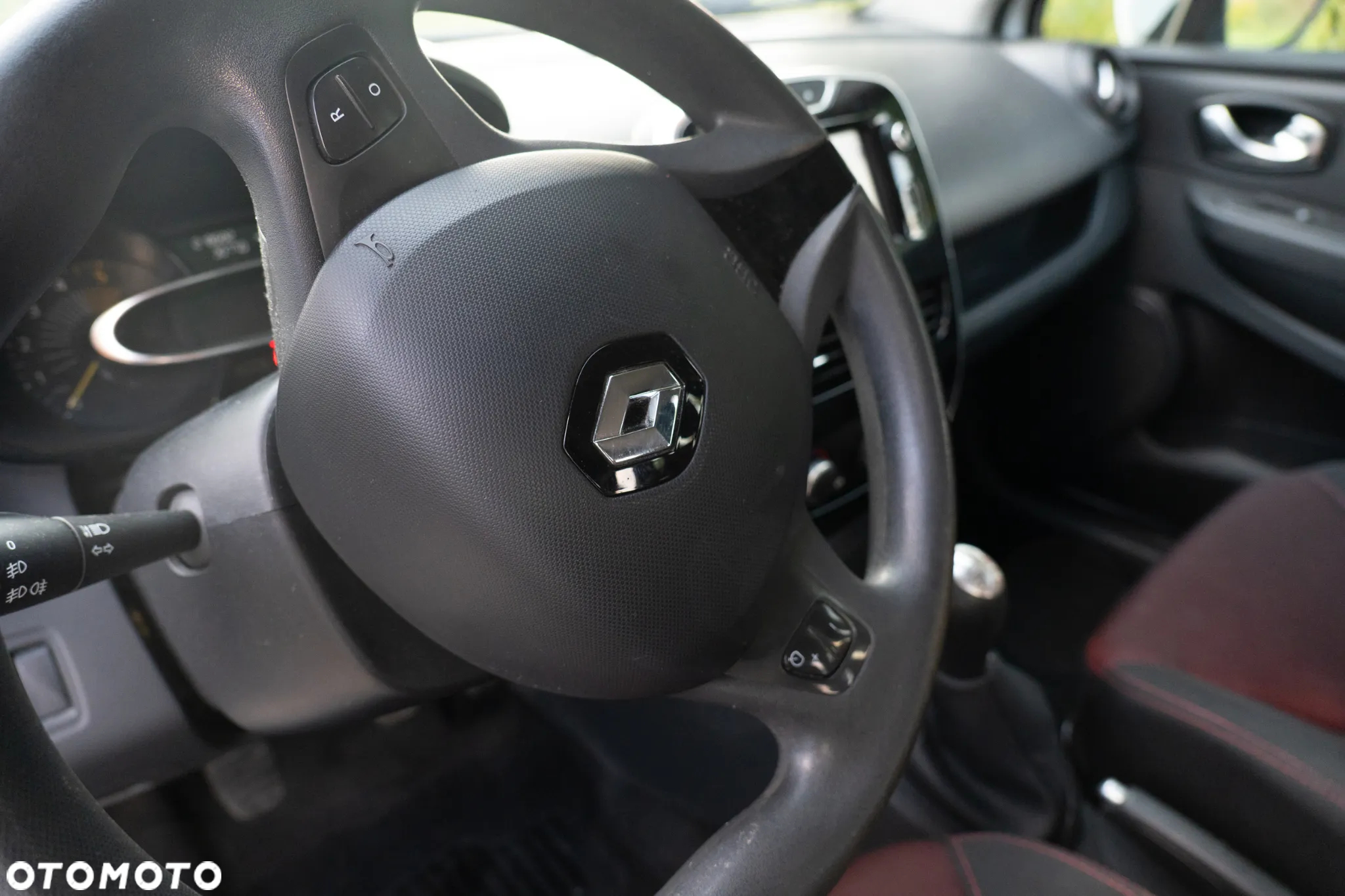 Renault Clio - 15