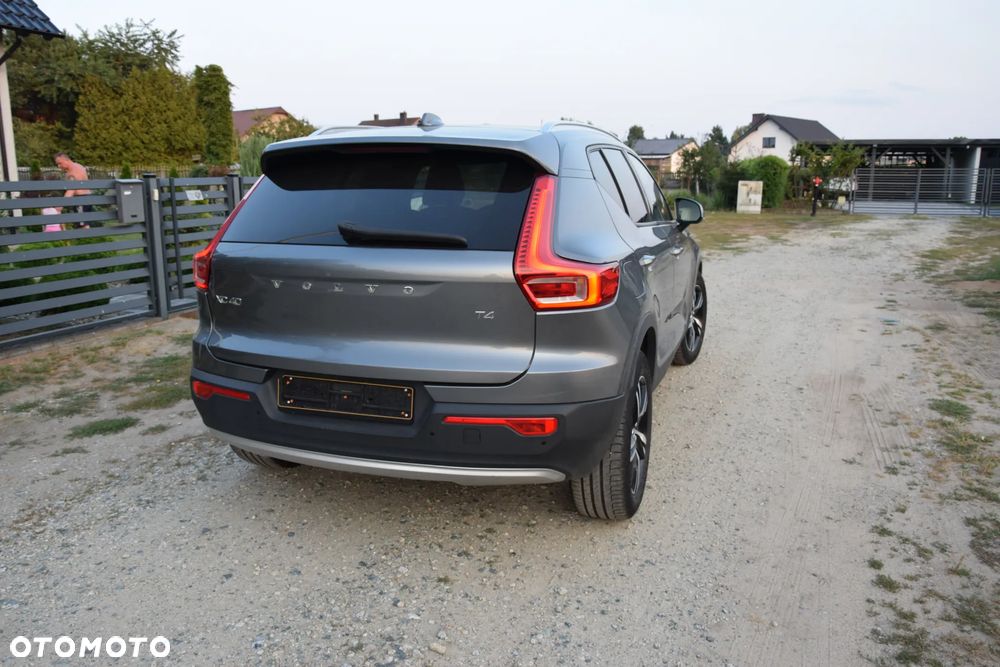 Volvo XC 40 T4 Geartronic Momentum - 8
