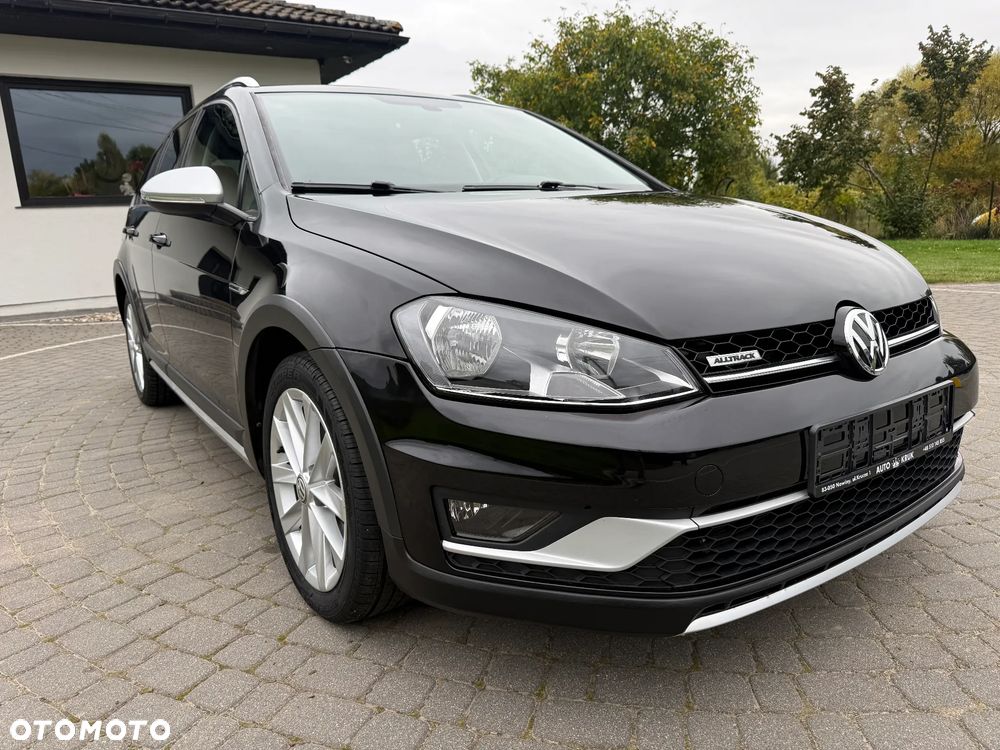 Volkswagen Golf - 8