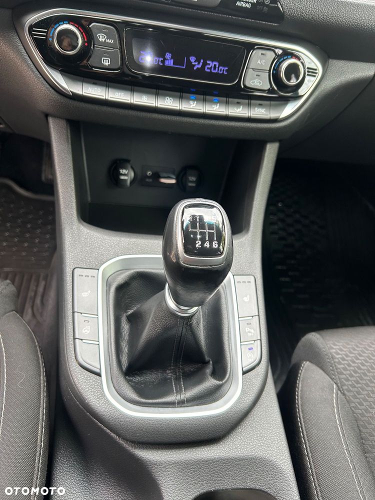 Hyundai i30 - 19