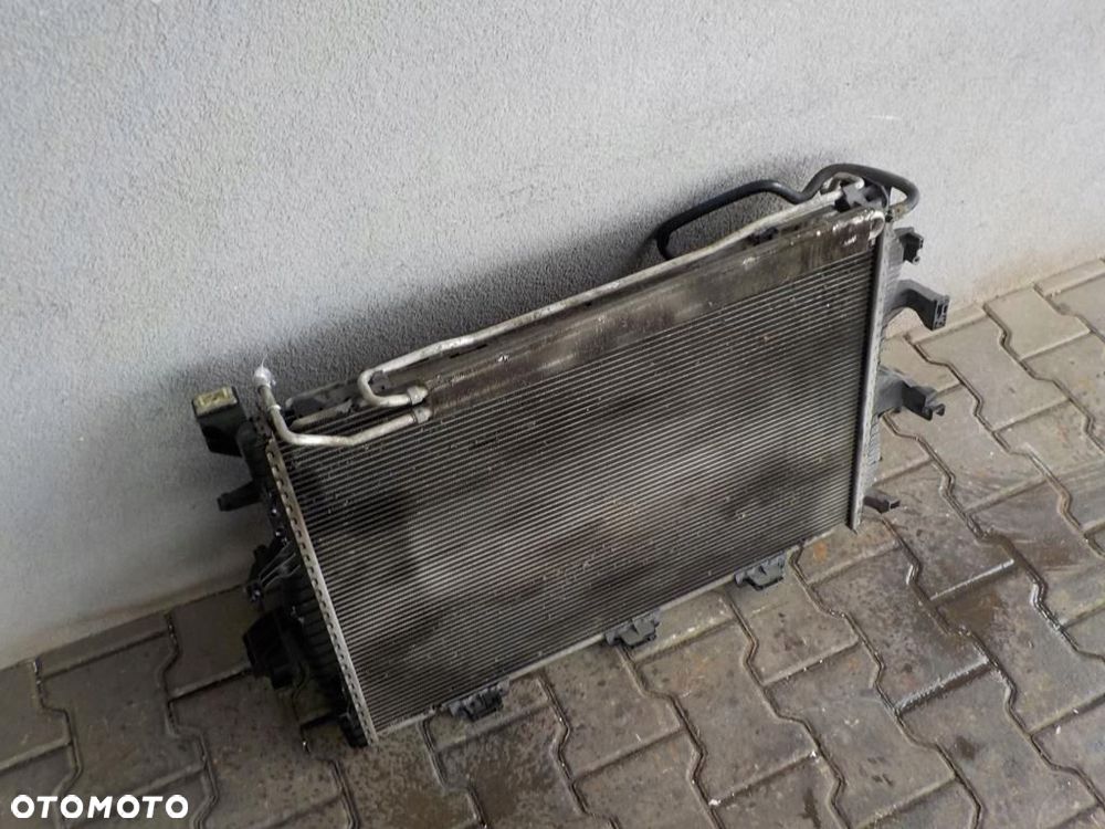 VW T5 1.9 TDI CHŁODNICA WODY  WENTYLATOR KOMPLET - 1