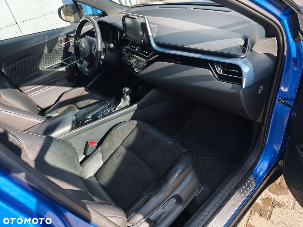 Toyota C-HR 2.0 Hybrid Black Edition - 8