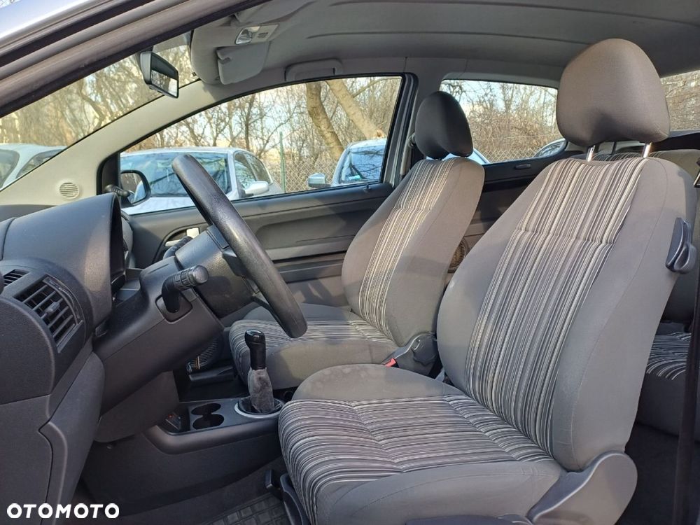 Volkswagen Fox - 5