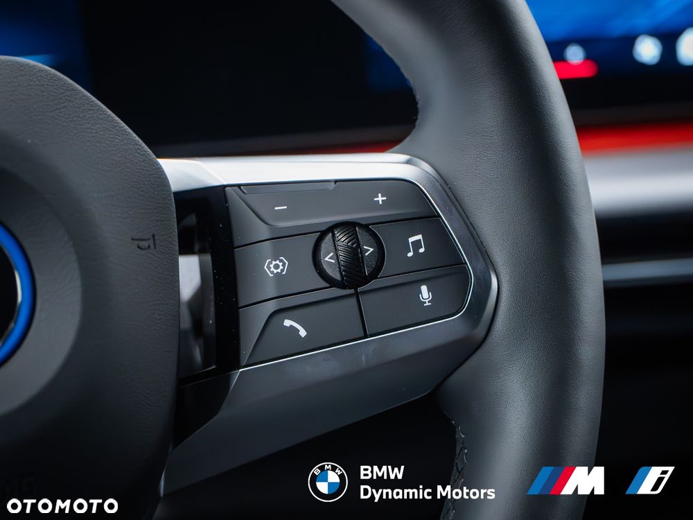 BMW iX2 eDrive20 - 28