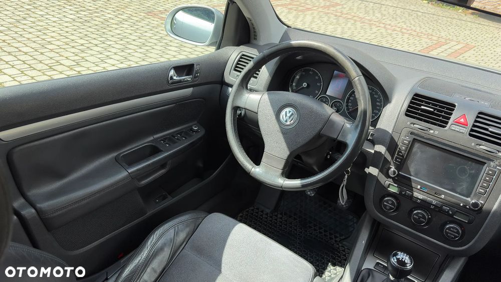 Volkswagen Golf 2.0 FSI Sportline - 8