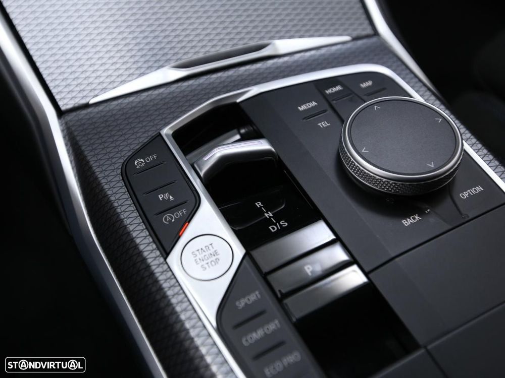 BMW 330 i xDrive Aut. - 23