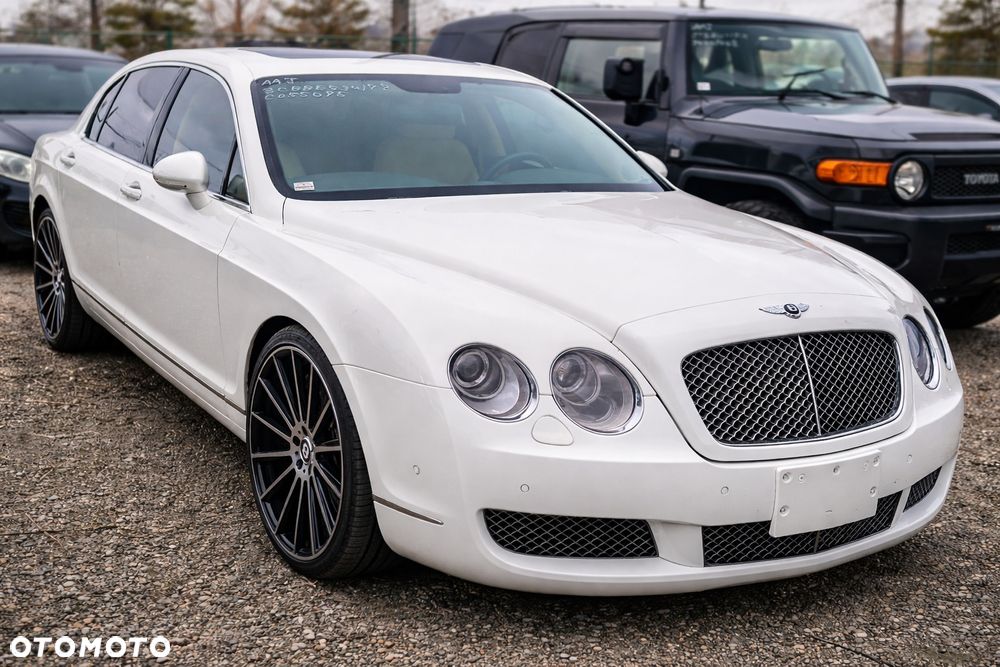 Bentley Flying Spur - 2
