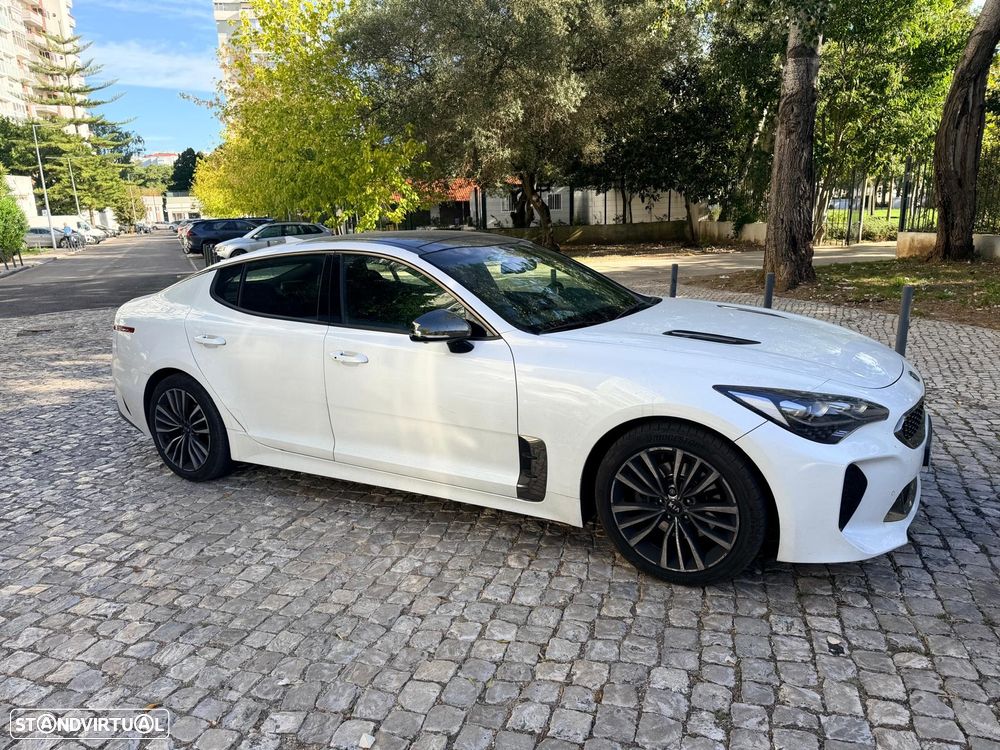 Kia Stinger 2.2 CRDi GT Line - 1