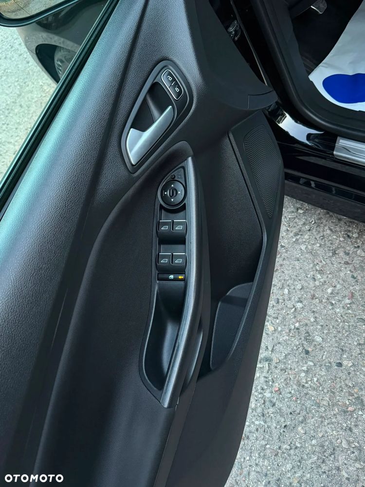 Ford Focus 2.0 TDCi ST-Line Black ASS - 33
