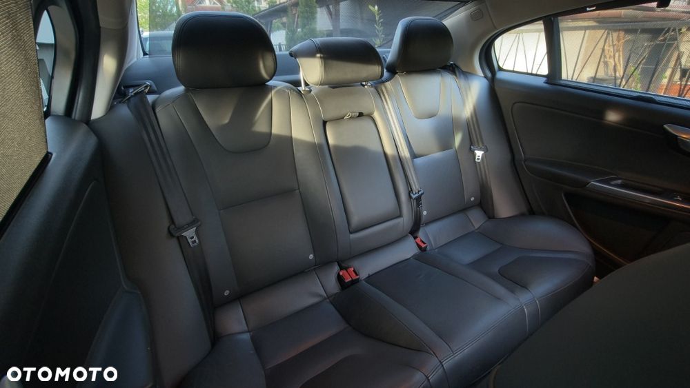 Volvo S60 - 5