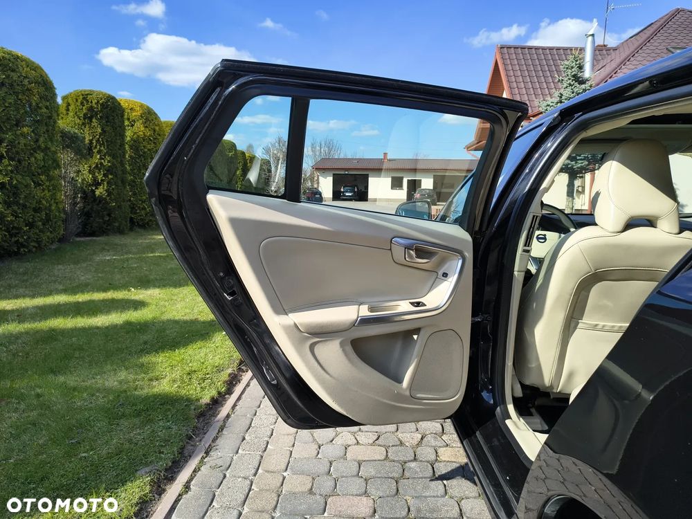 Volvo V60 D2 Kinetic - 14