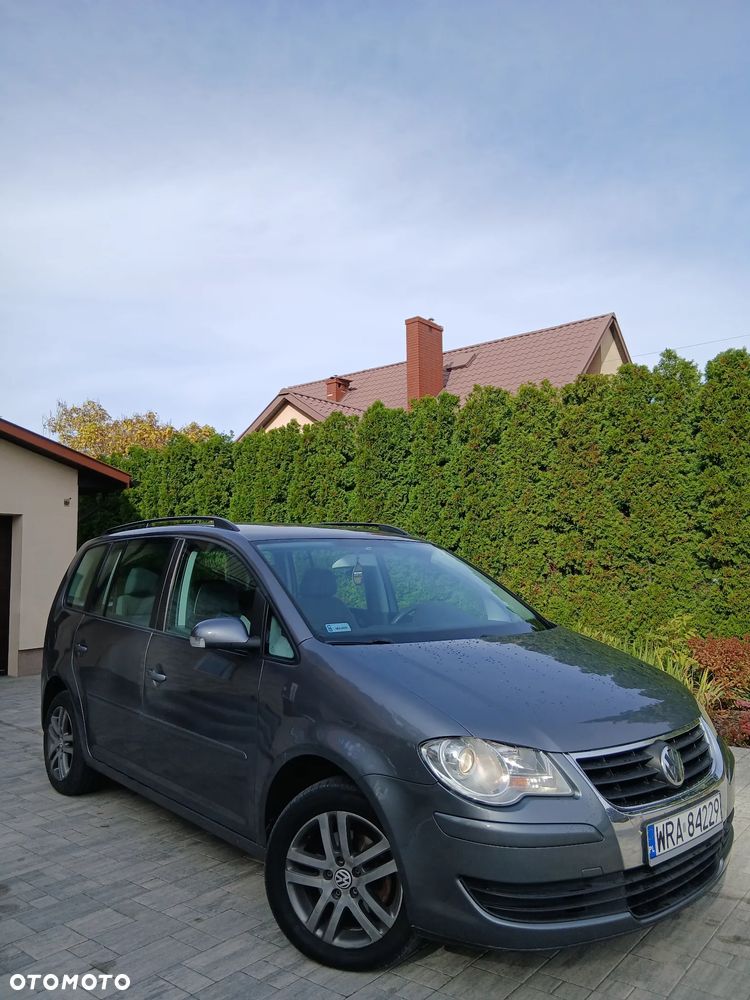 Volkswagen Touran 2007 photo 3