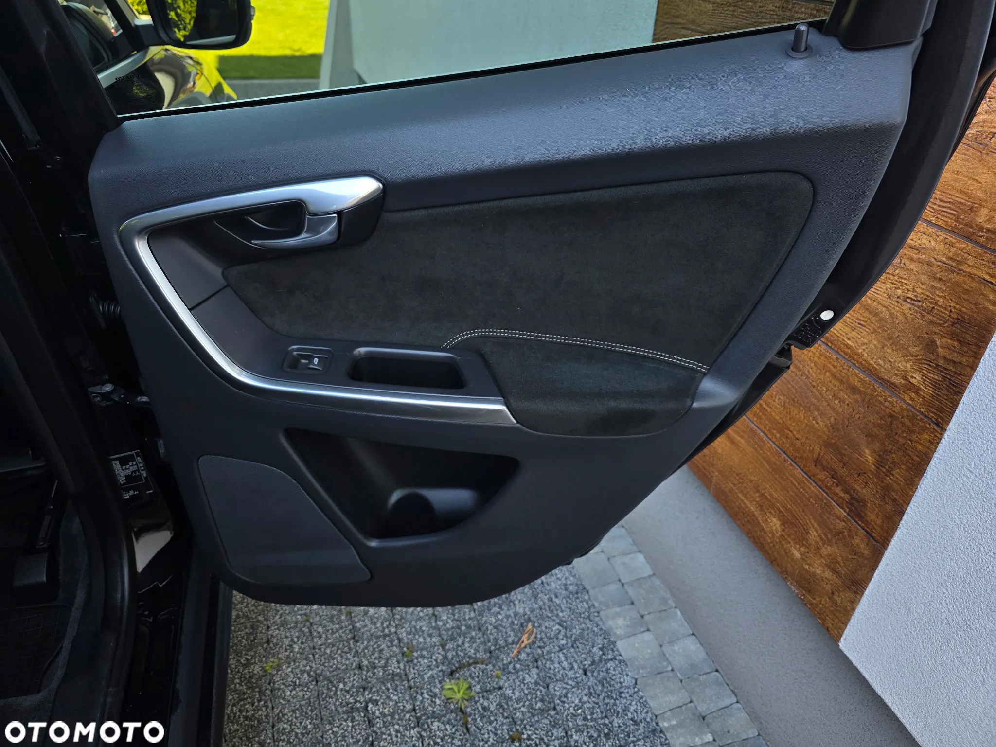 Volvo XC 60 D4 Geartronic RDesign - 30
