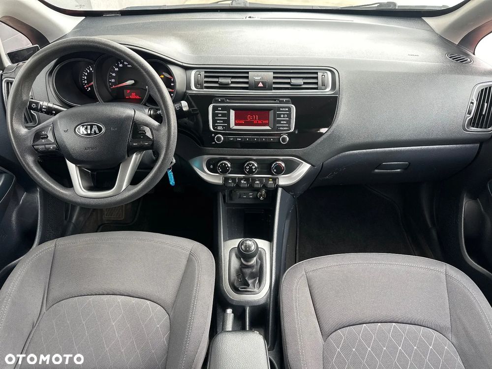 Kia Rio 1.2 L - 21