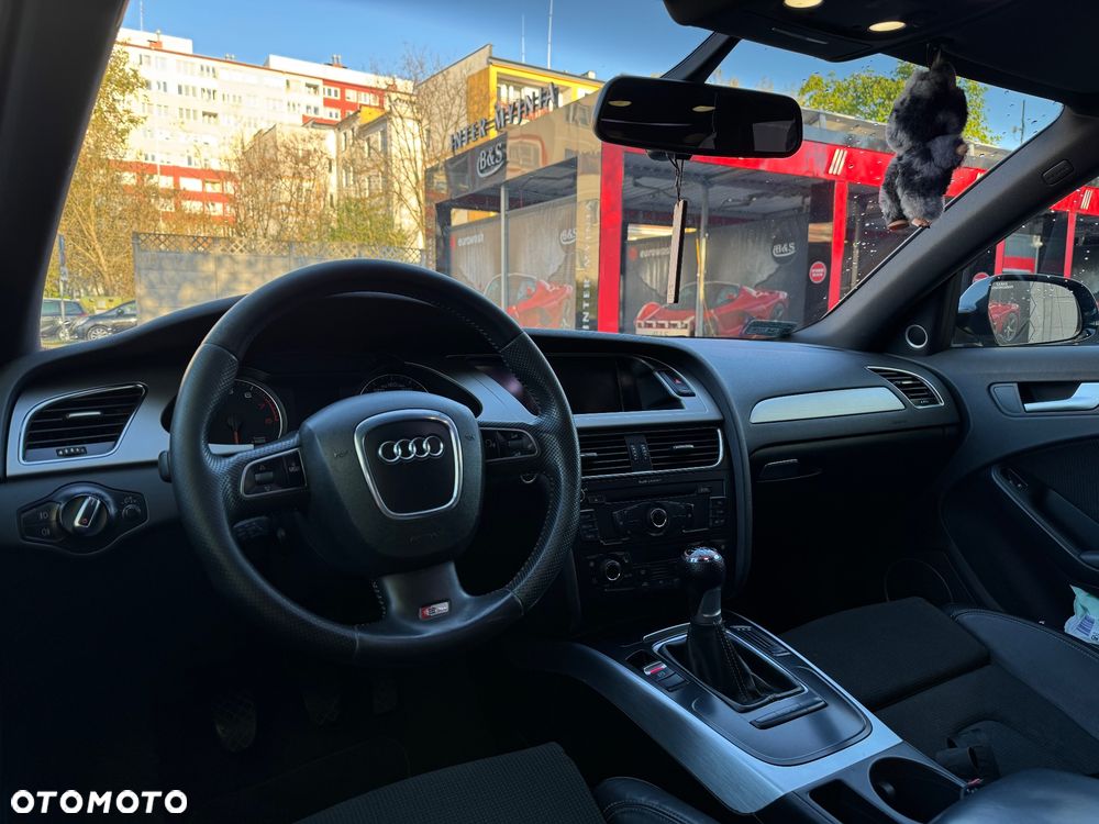 Audi A4 Avant - 10