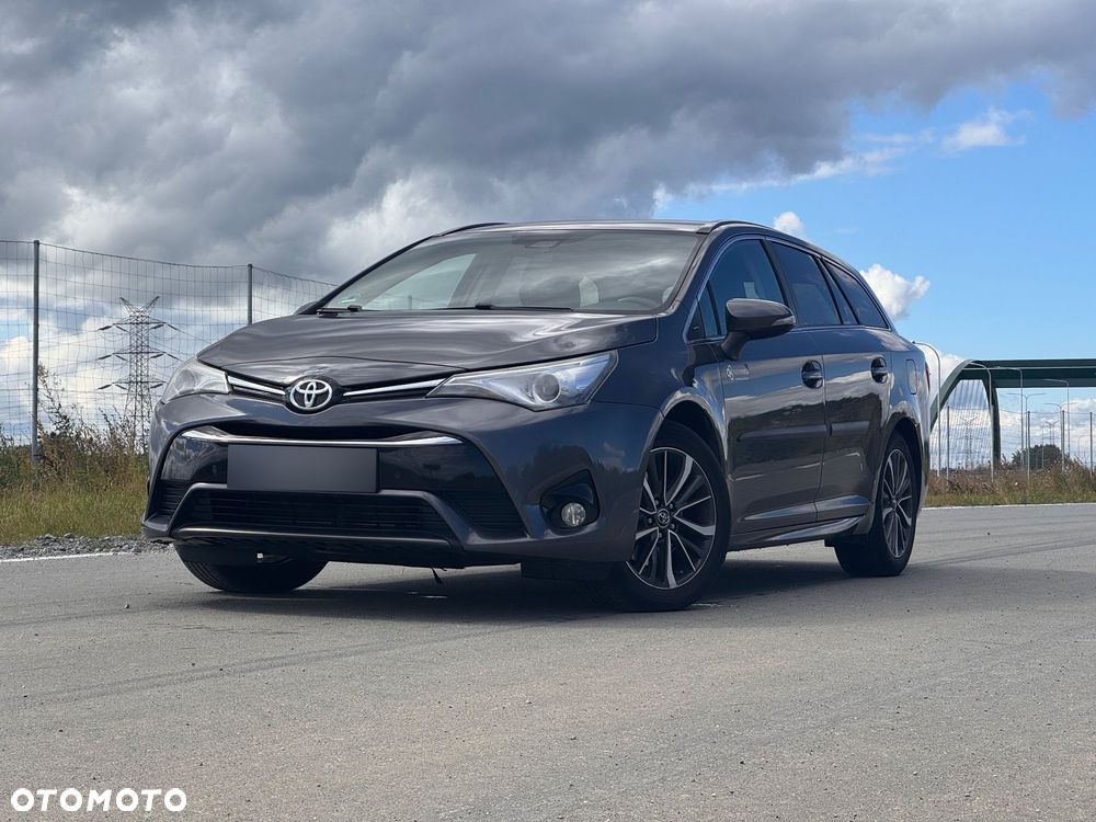 Toyota Avensis 2.0 D-4D Premium - 1