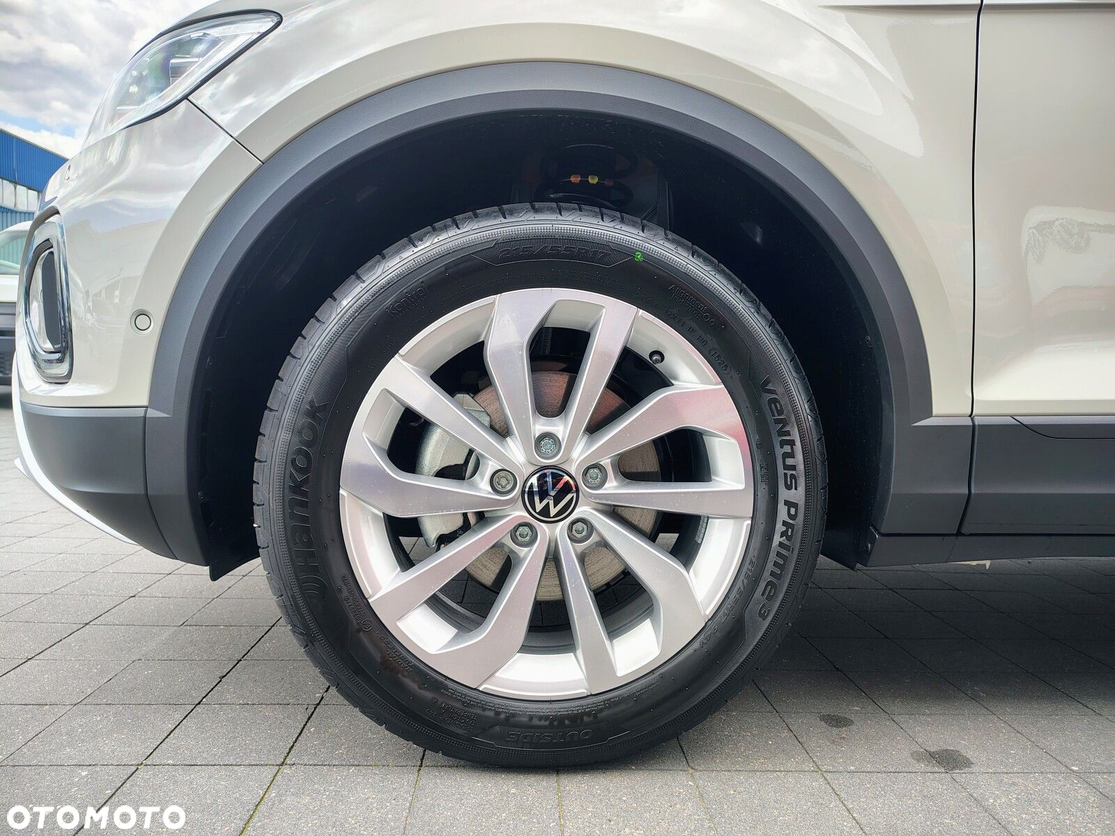 Volkswagen T-Roc - 9