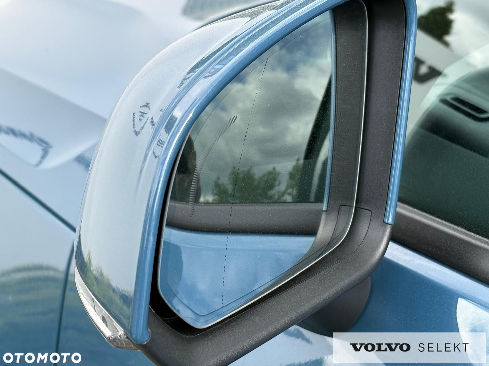 Volvo XC 40 - 32