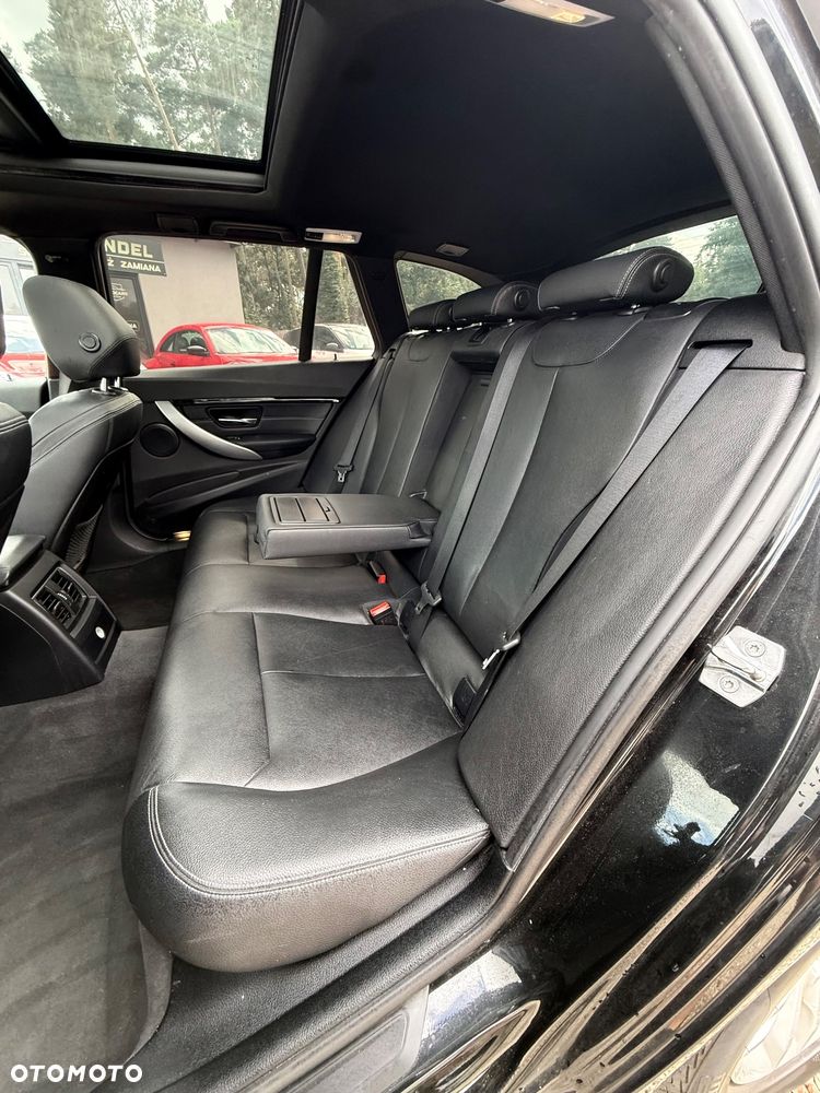 BMW Seria 3 320d M Sport Shadow sport - 11