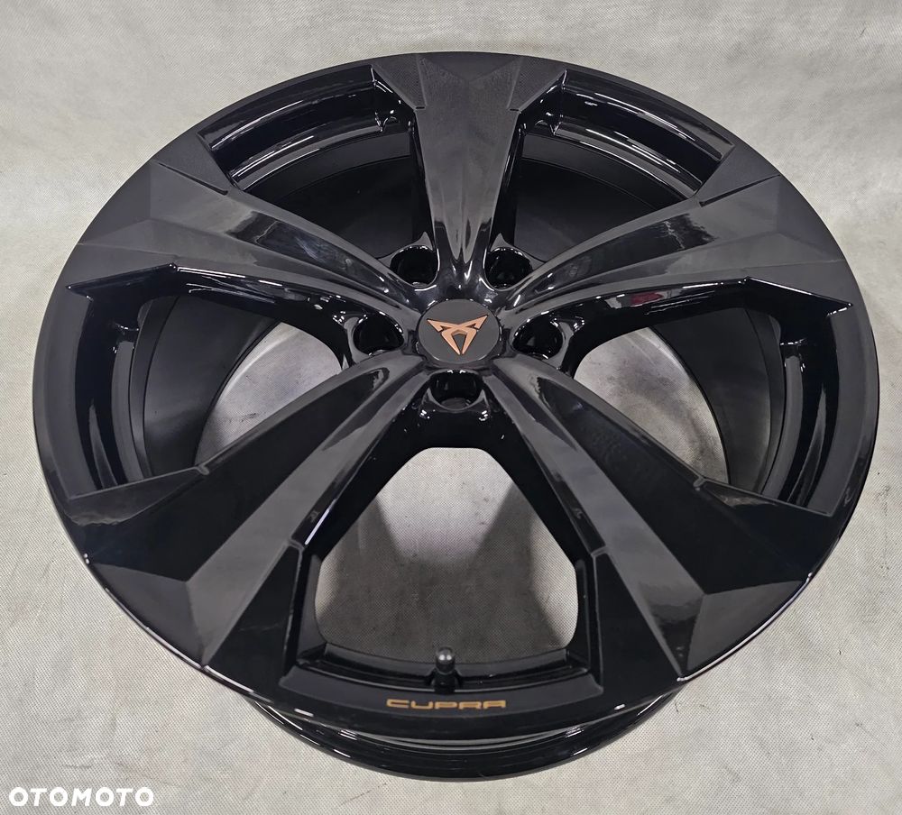 FELGI KOŁA SEAT CUPRA ATECA 8x19 ET45 575601025T 575601025AS - 4