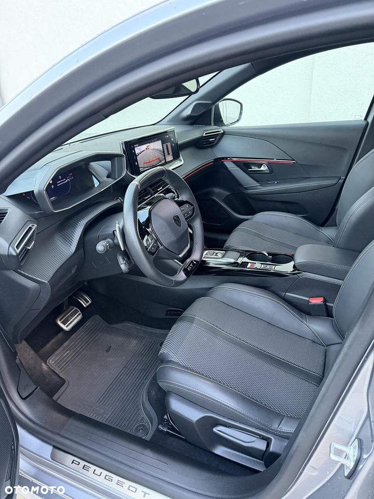 Peugeot 208 1.2 mHEV GT - 17