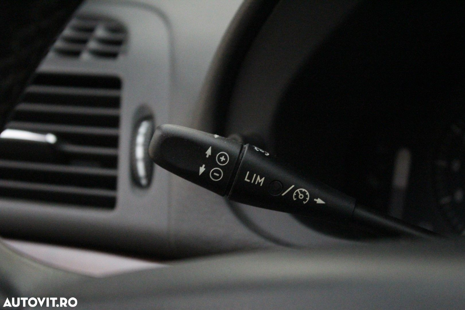 Mercedes-Benz E - 16