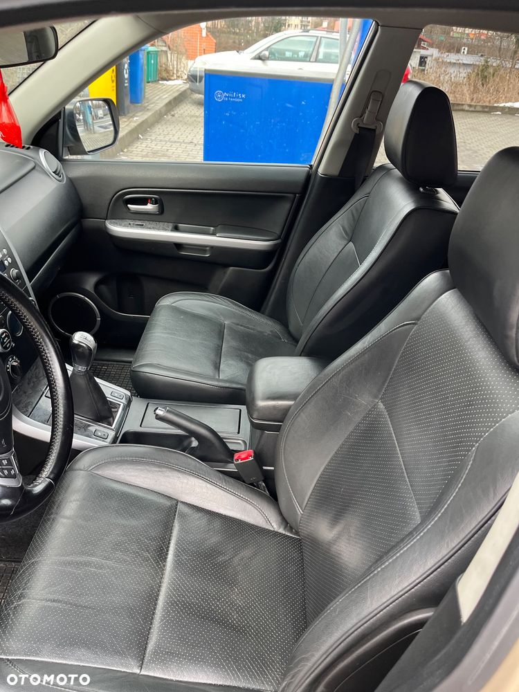 Suzuki Grand Vitara 1.9 DDiS Premium - 5