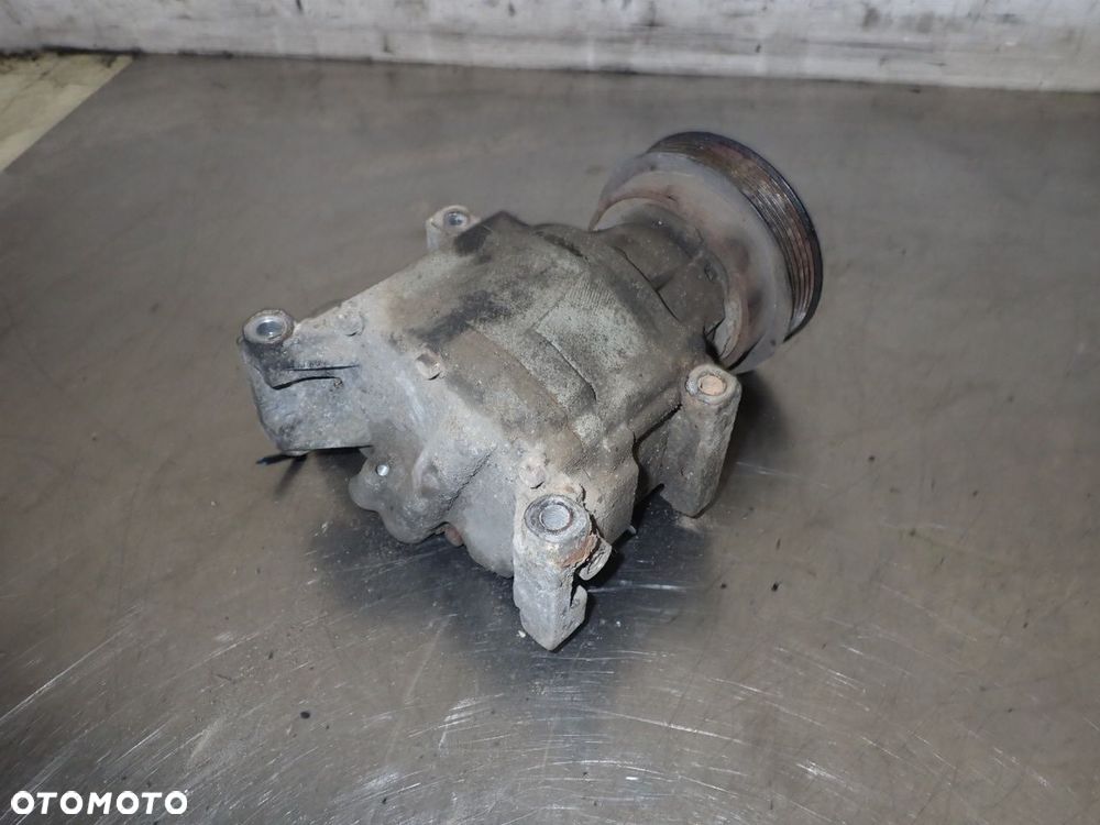 SPRĘŻARKA KLIMATYZACJI TOYOTA COROLLA E12 2.0 - 2