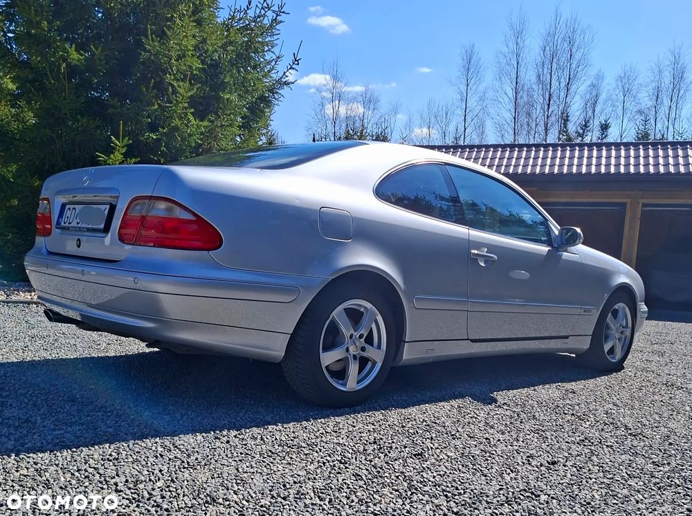 Mercedes-Benz CLK - 14