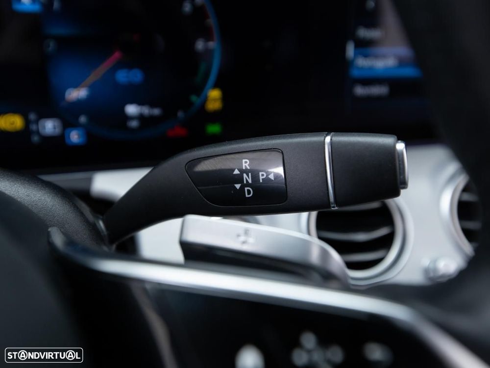Mercedes-Benz E 300 de 4Matic 9G-TRONIC - 24