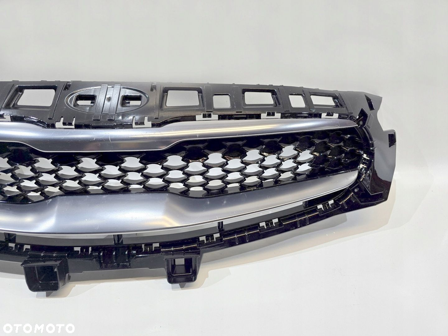 ATRAPA GRILL GRIL KIA XCEED X-CEED 19r 86350-J7CA0 - 4