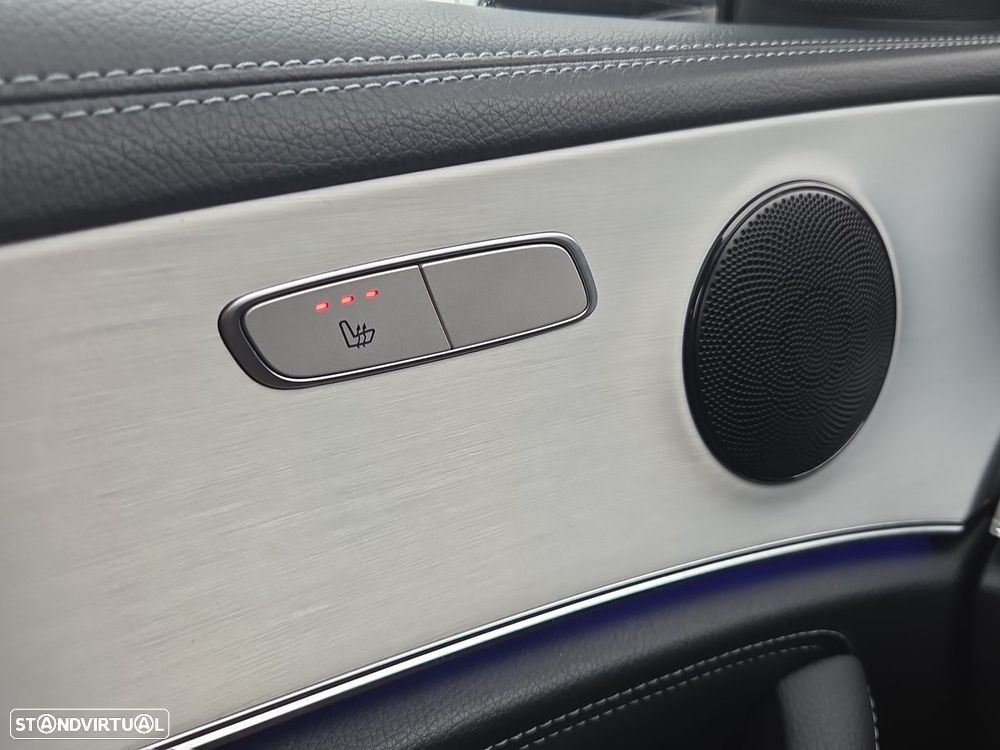 Mercedes-Benz E 300 de AMG Line - 25