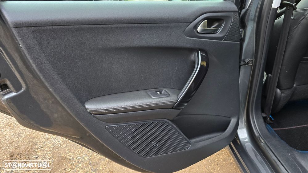 Peugeot 208 1.6 BlueHDi Allure - 40