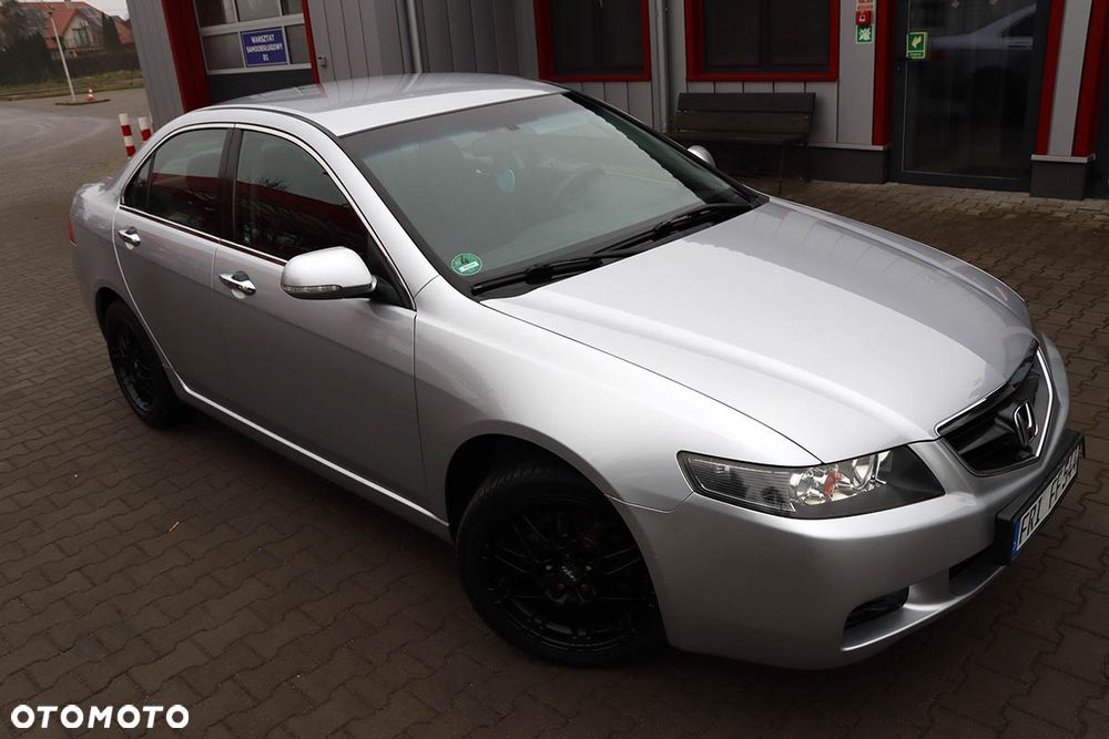 Honda Accord 2.0 i Executive - 8