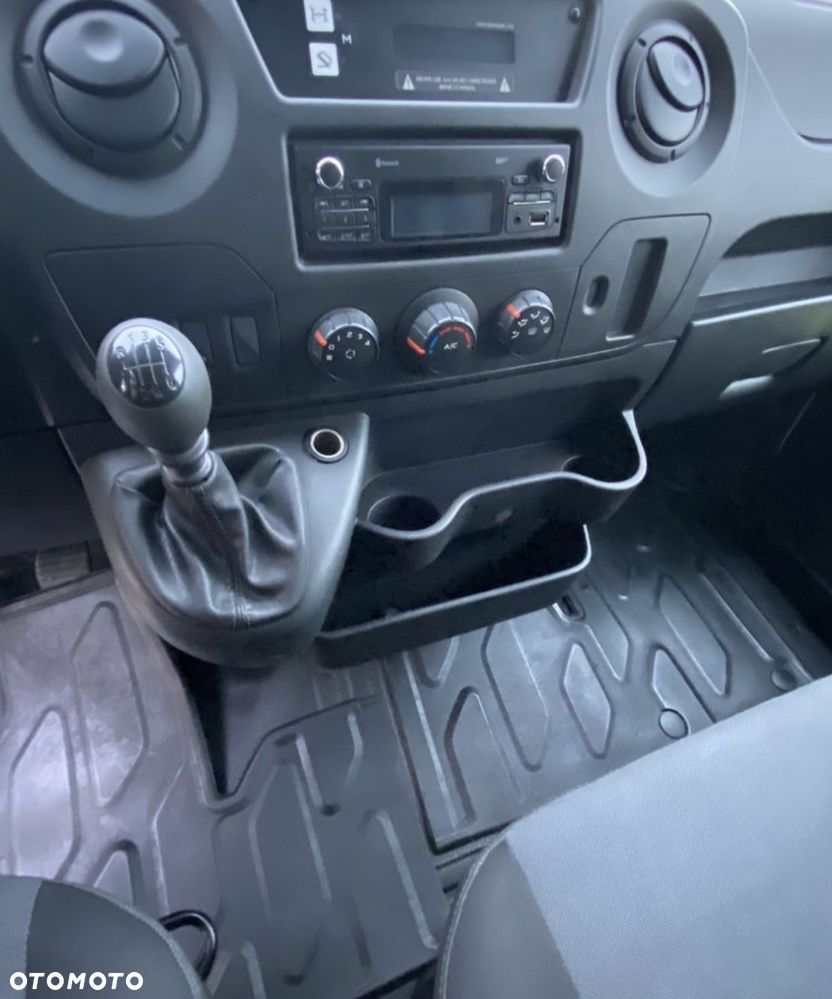 Renault Master - 15