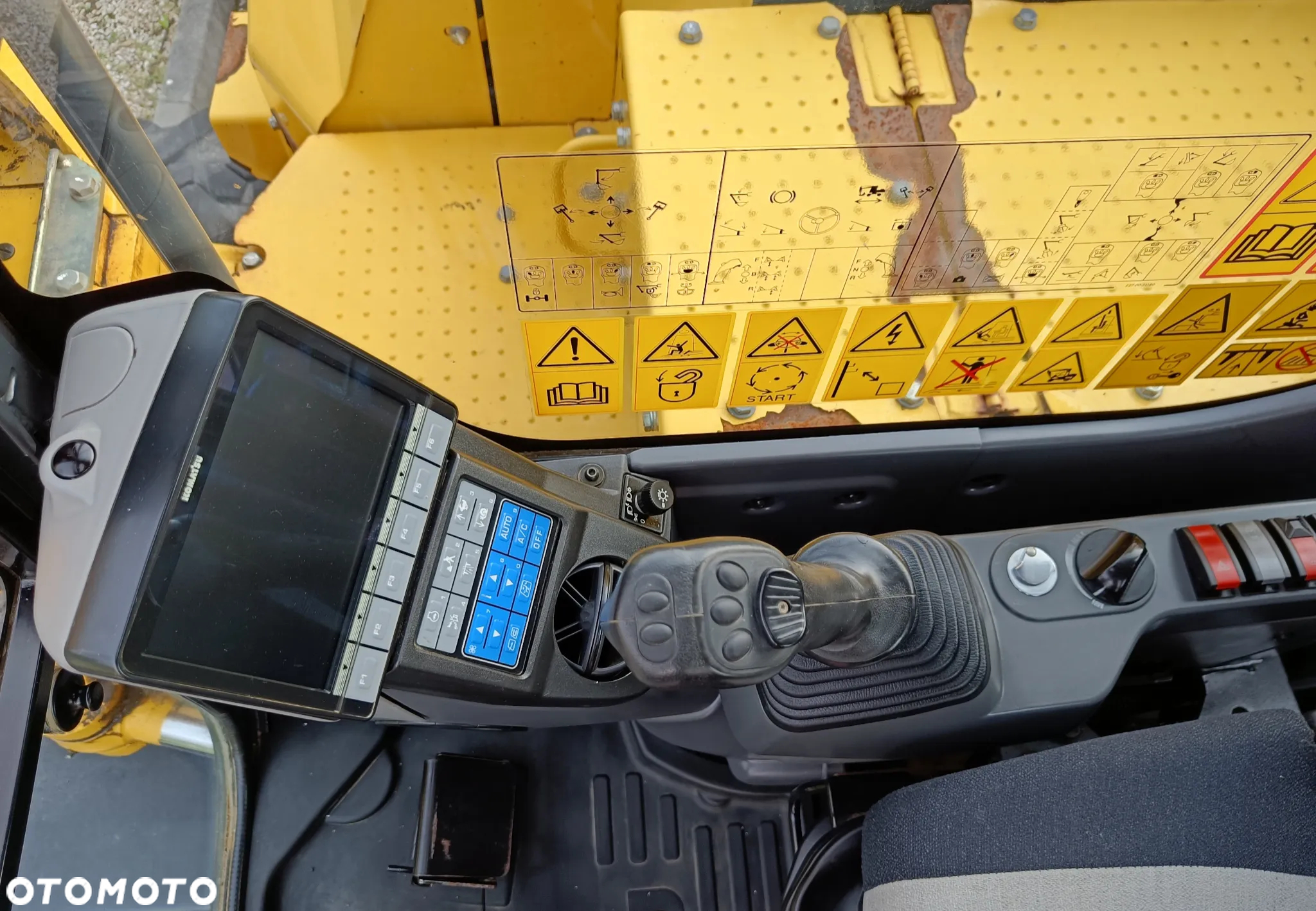 Komatsu PW118MR-11 - 16