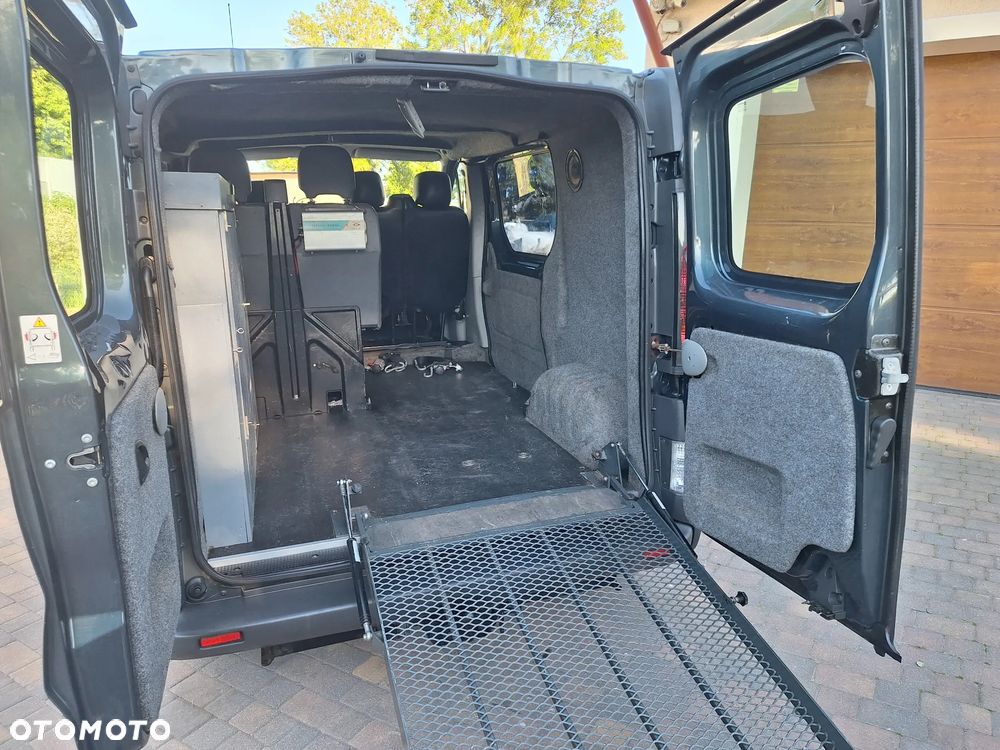 Opel Vivaro - 13