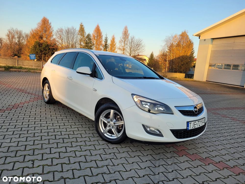 Opel Astra 1.4 Turbo Sports Tourer - 36