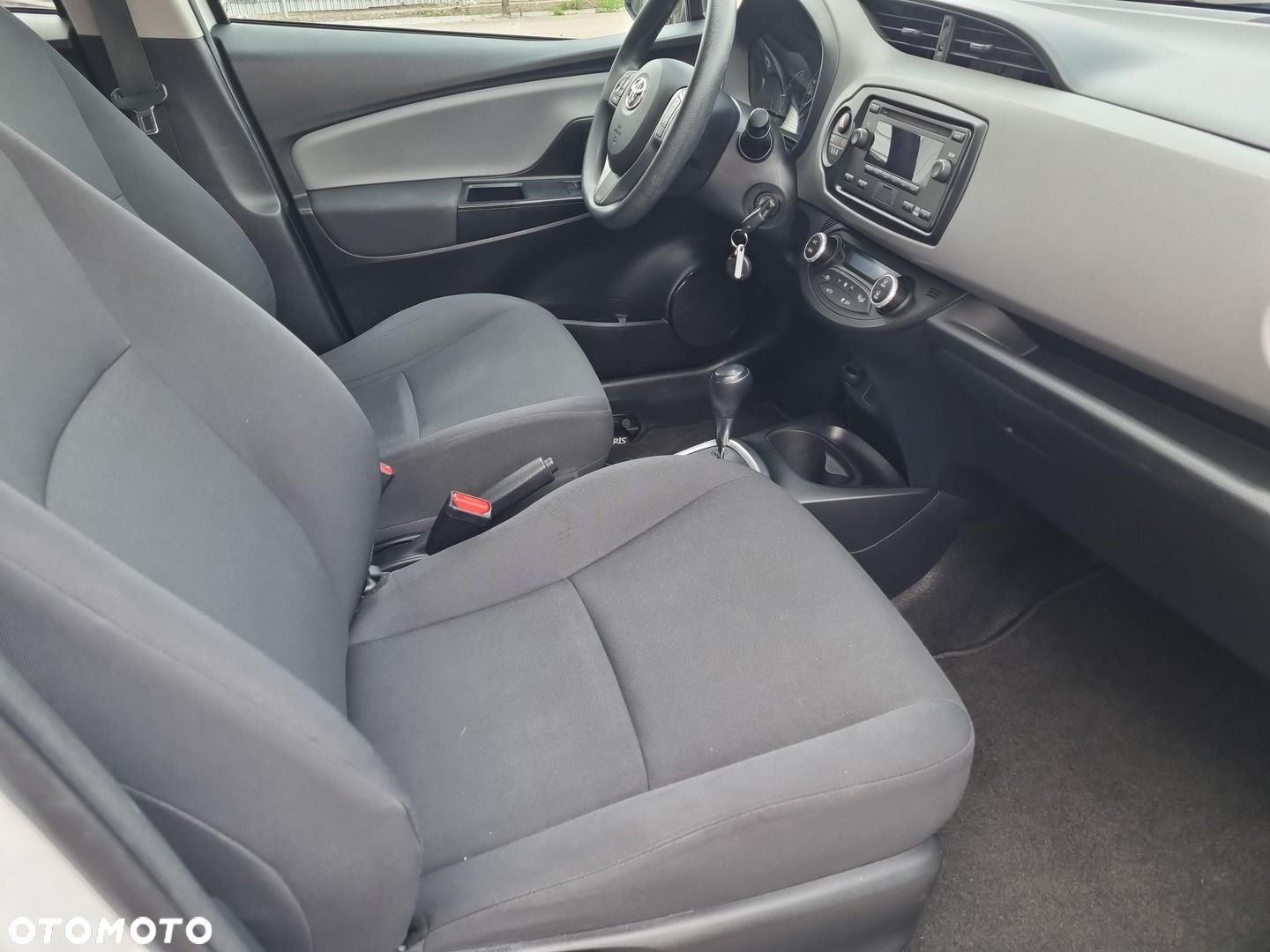 Toyota Yaris - 10