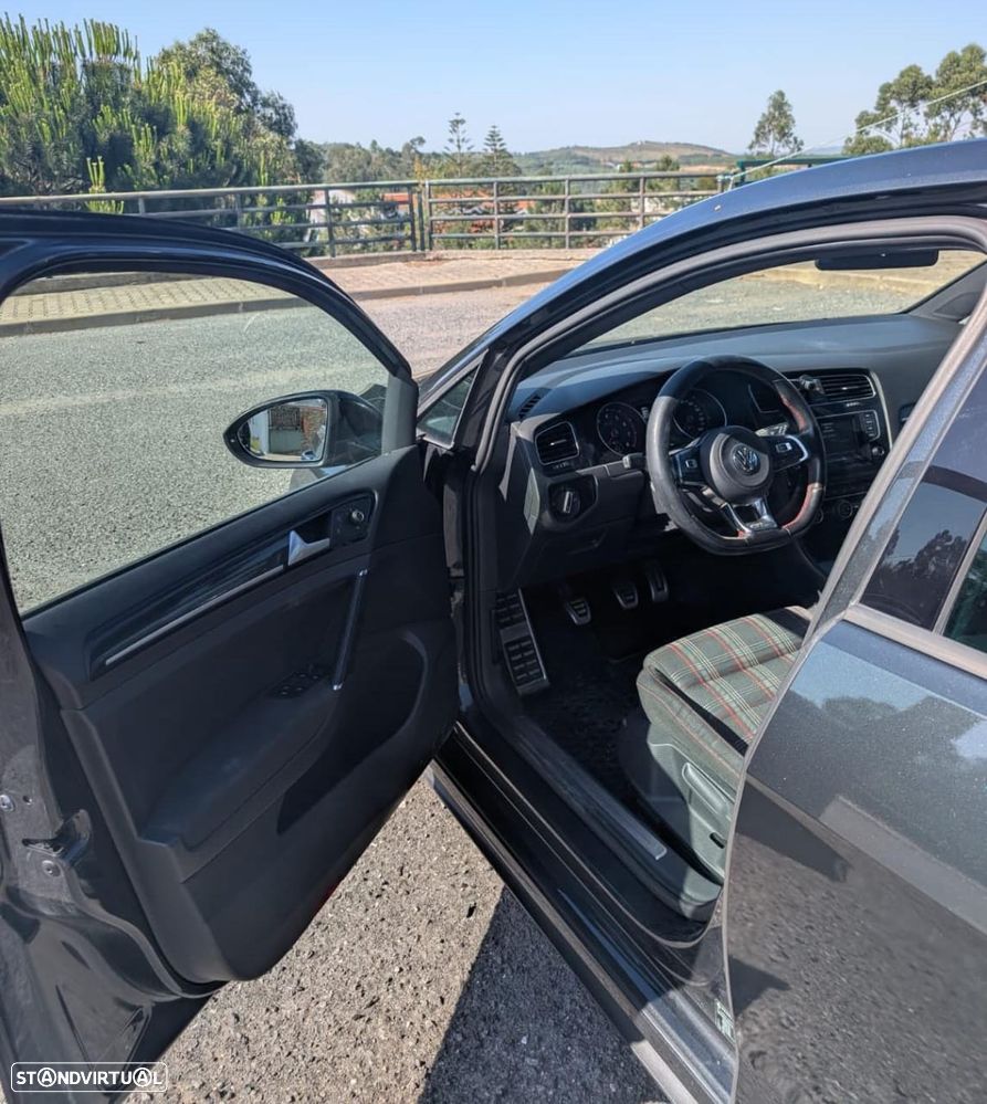 VW Golf GTI BlueMotion - 4