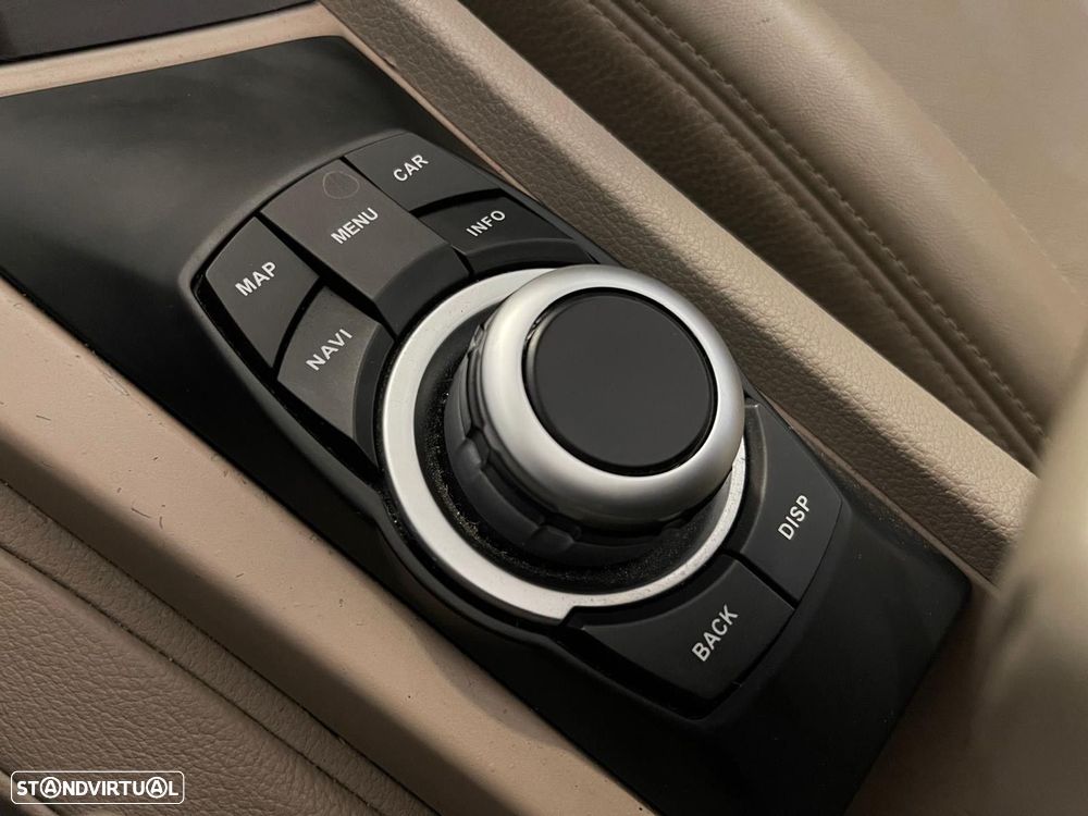 BMW 118 i Cabrio Auto - 29