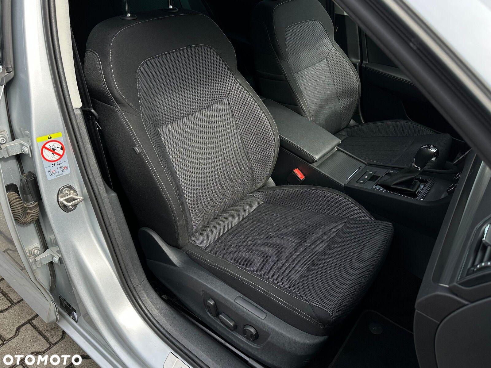 Skoda Superb 2.0 TDI SCR Style DSG - 18