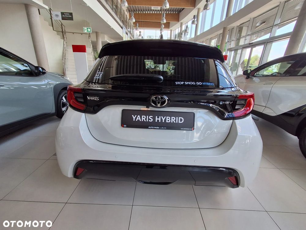 Toyota Yaris Hybrid 1.5 Executive - 6
