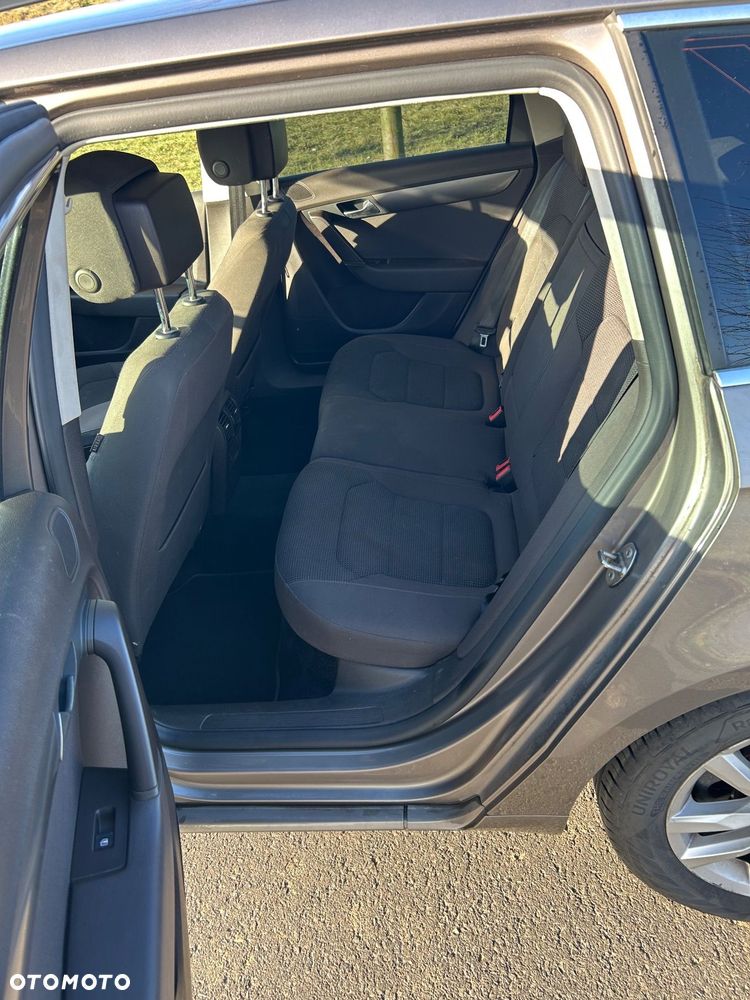 Volkswagen Passat 2.0 TDI Comfortline DSG - 6