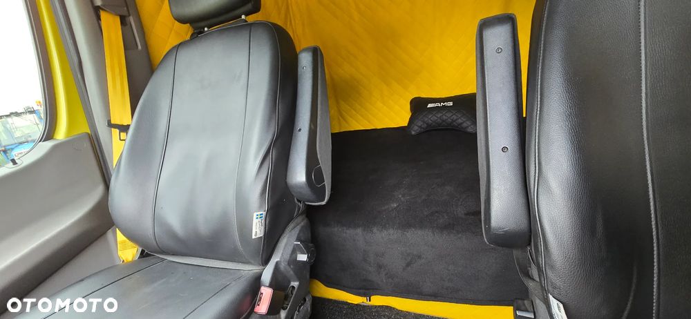 Mercedes-Benz Sprinter - 7