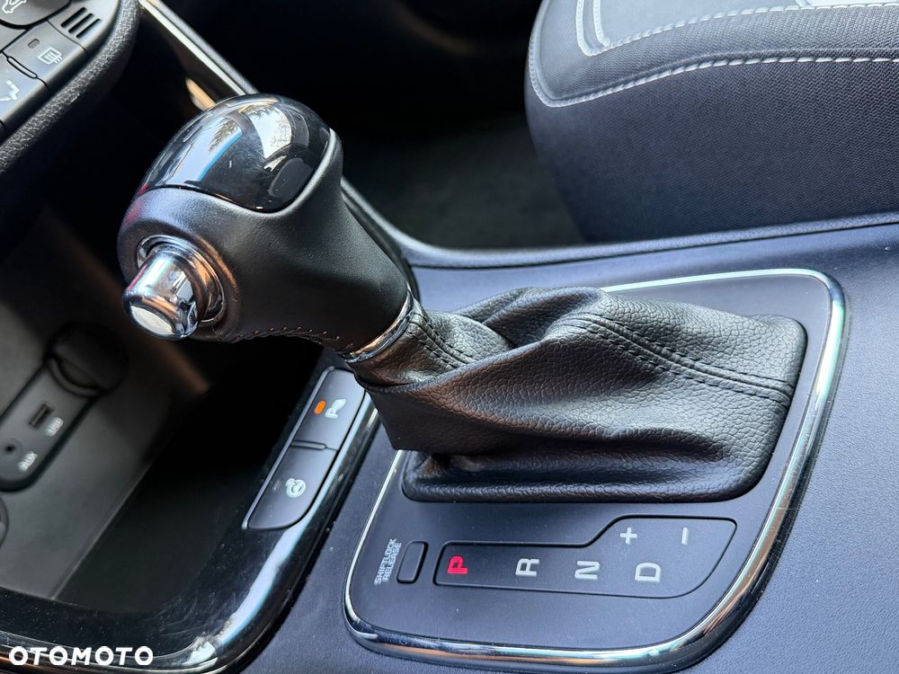 Kia Ceed 1.6 GDI DCT Spirit - 17