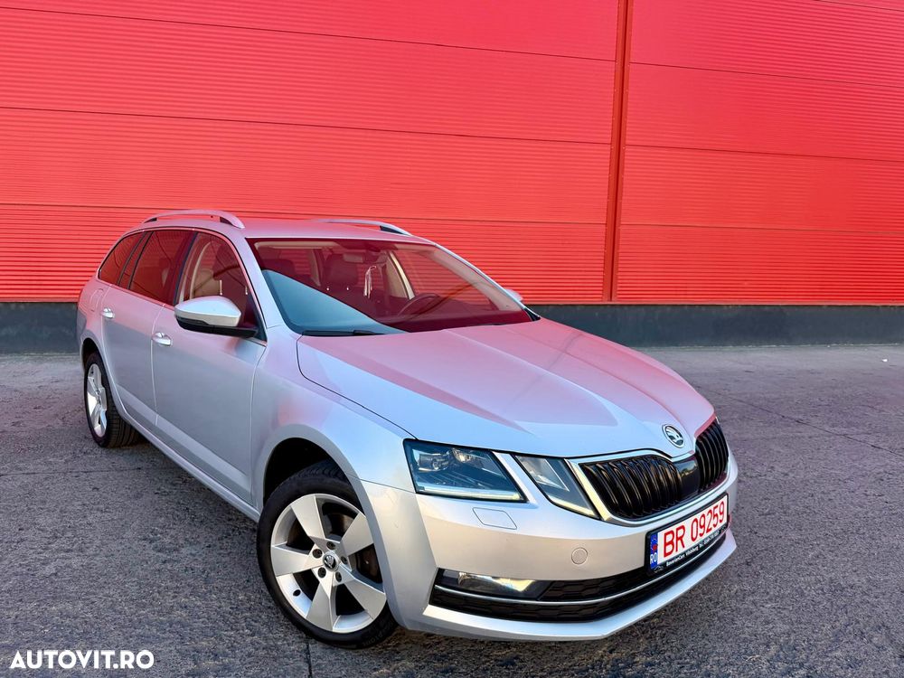 Skoda Octavia 2.0 TDI DSG Premium Edition - 1