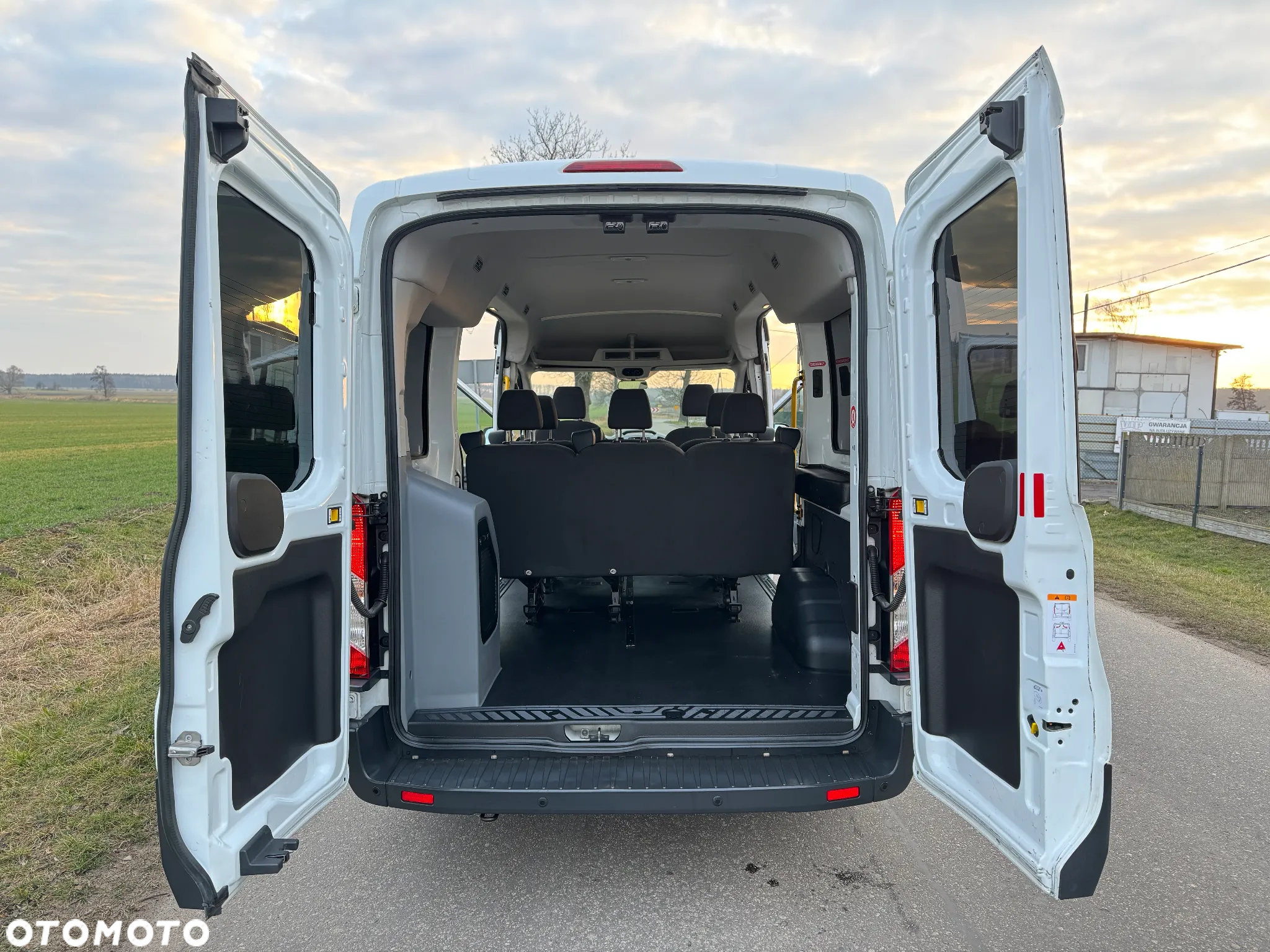 Ford Transit - 19